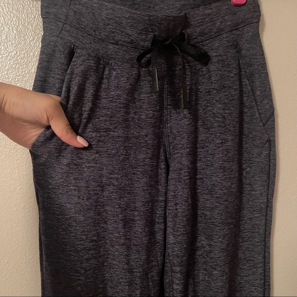 LULULEMON Ready to Rulu Jogger Charcoal Gray Joggers Size 2 - Picture 4 of 6